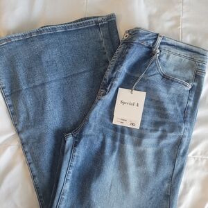 Super Wide Leg Blue Jeans